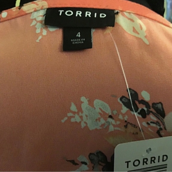 🆕👚AUCTION PRICE Georgette Ruffle Camisole Floral and Leopard Top👩🏻‍⚖️ - Picture 8 of 11